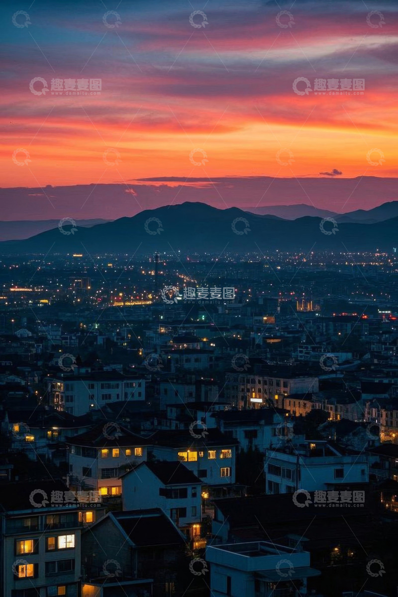 高清大图下载【趣麦麦图】城市黄昏天际线与远山景观