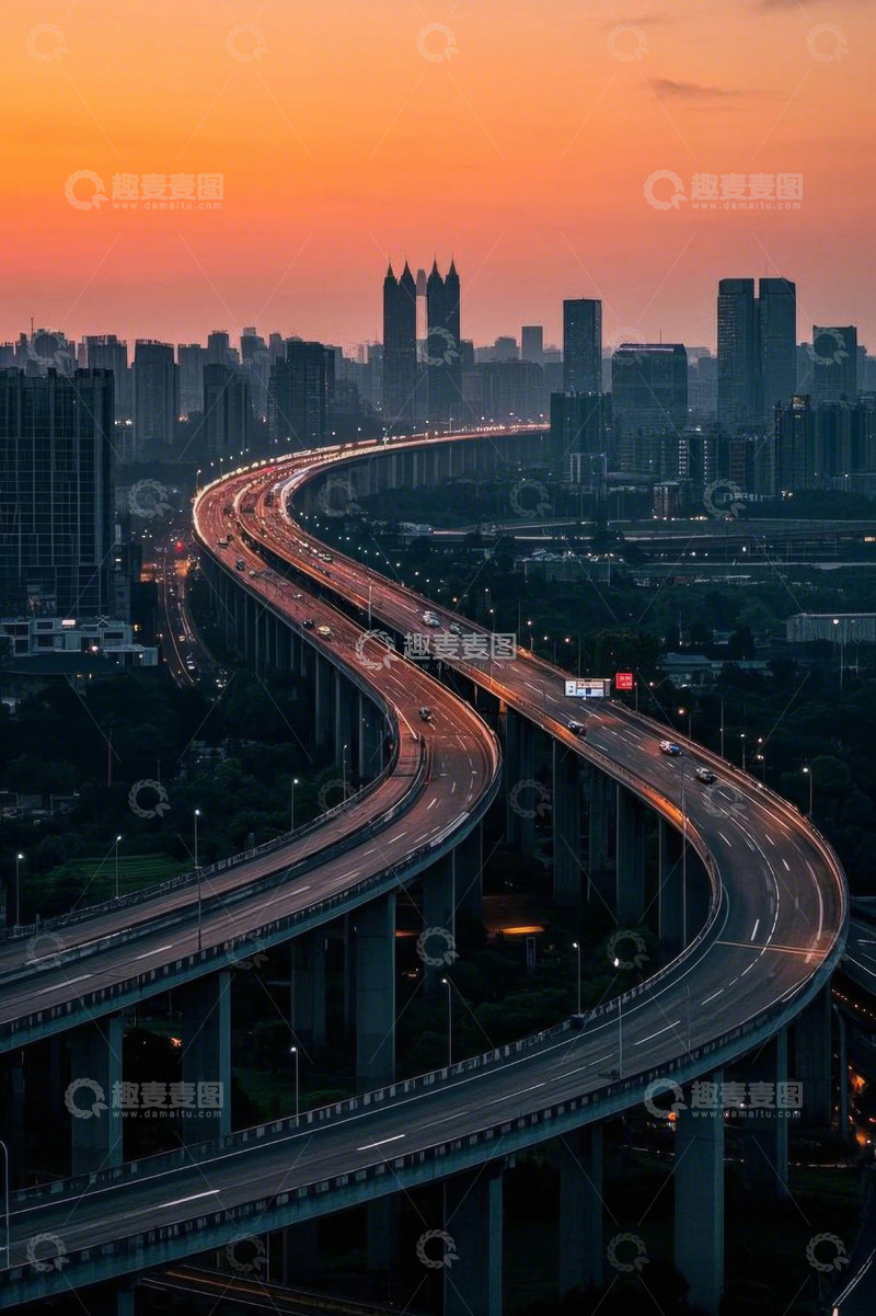 高清大图下载【趣麦麦图】-黄昏城市立交桥与车流景观