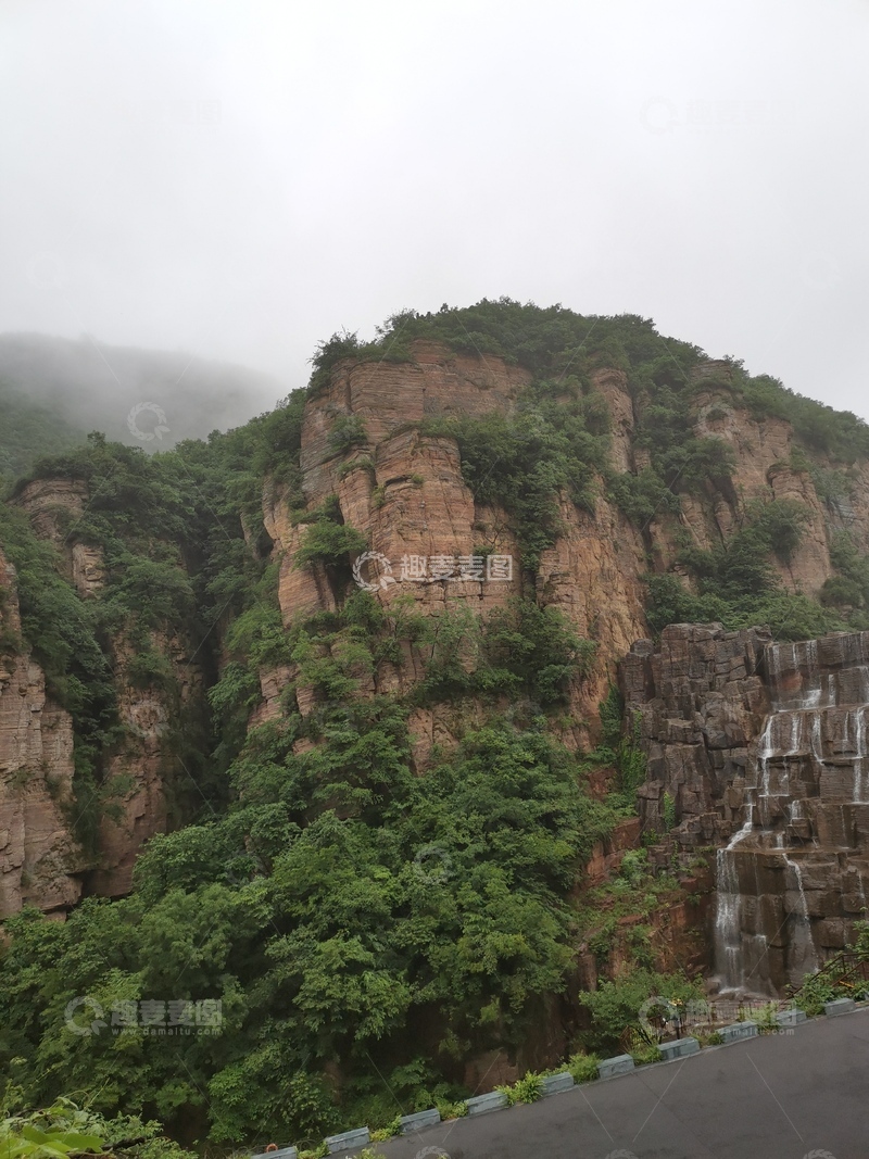 高清大图下载【趣麦麦图】山泉瀑布绿植