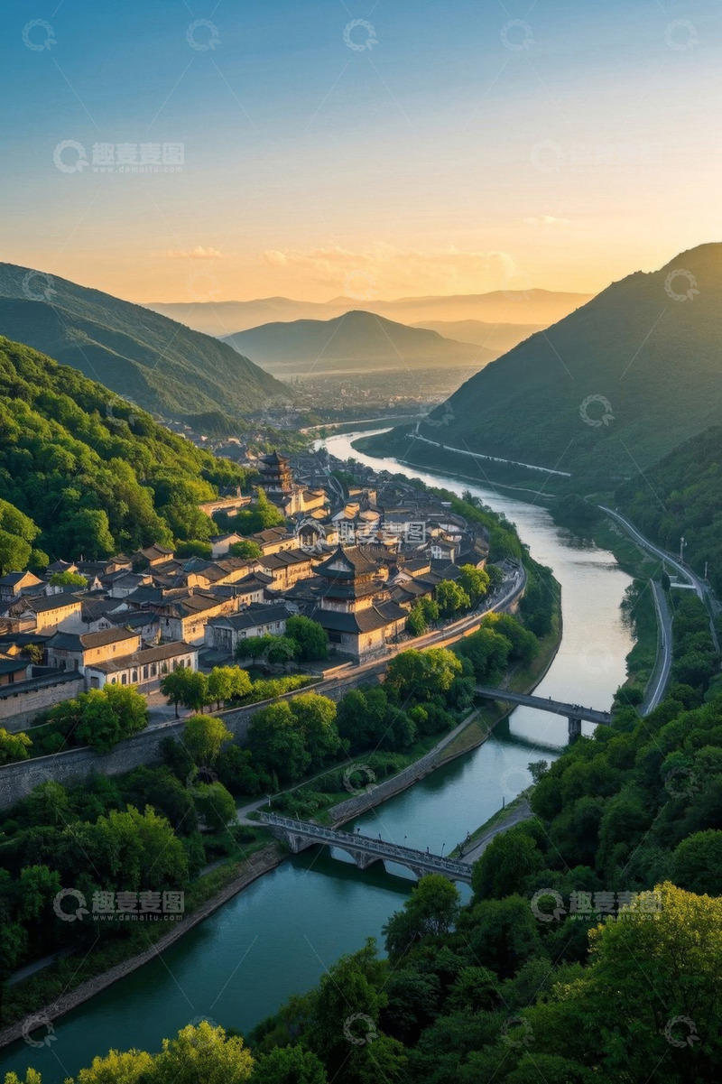 高清大图下载【趣麦麦图】山谷间河流旁的古建筑群景观
