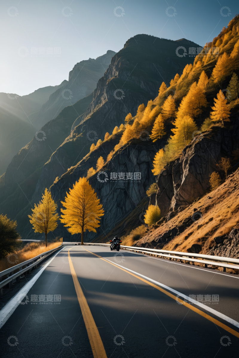 高清大图下载【趣麦麦图】山间公路摩托车骑行风景