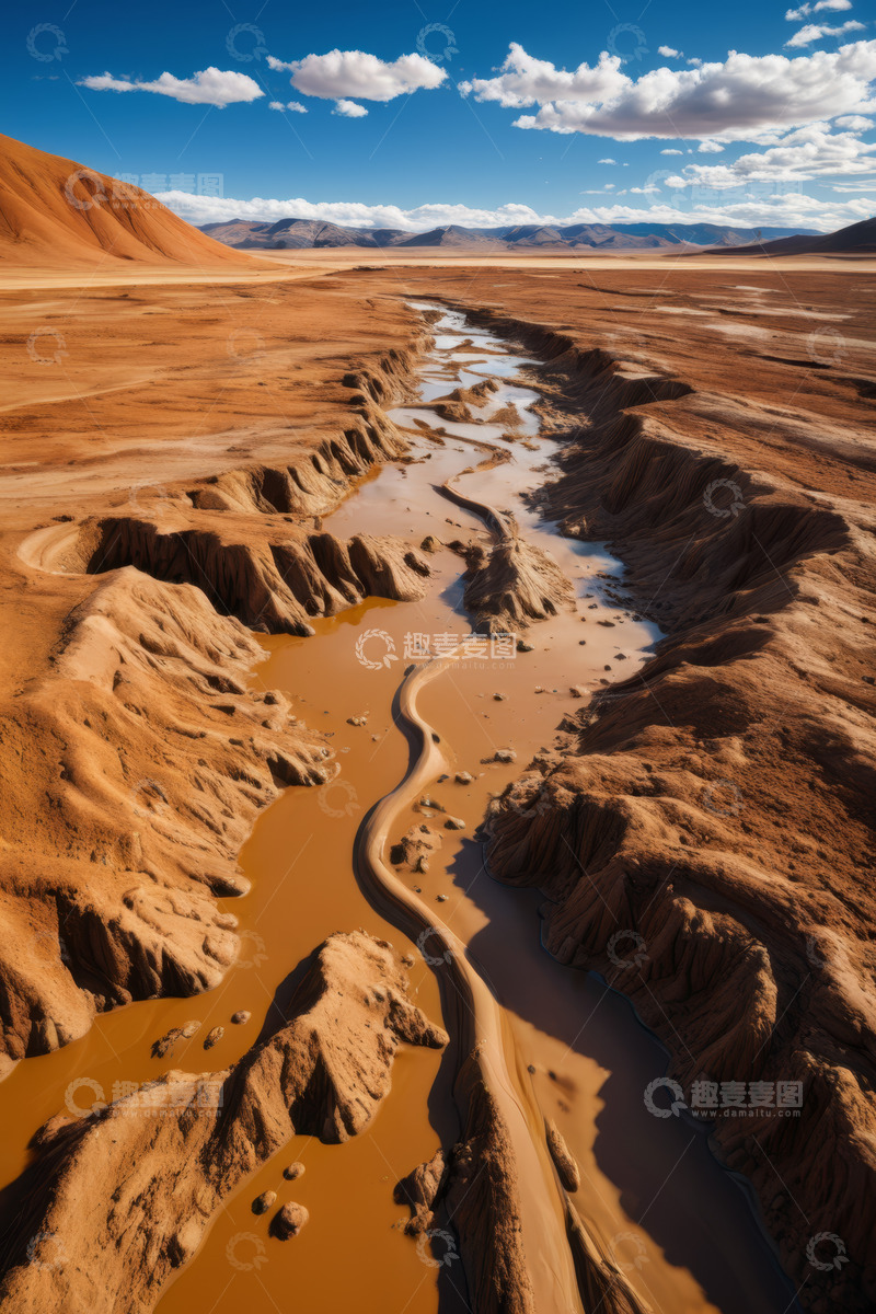 高清大图下载【趣麦麦图】沙漠中的蜿蜒河流景观