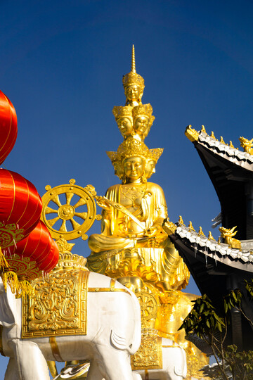 峨眉山金顶十方普贤金像摄影