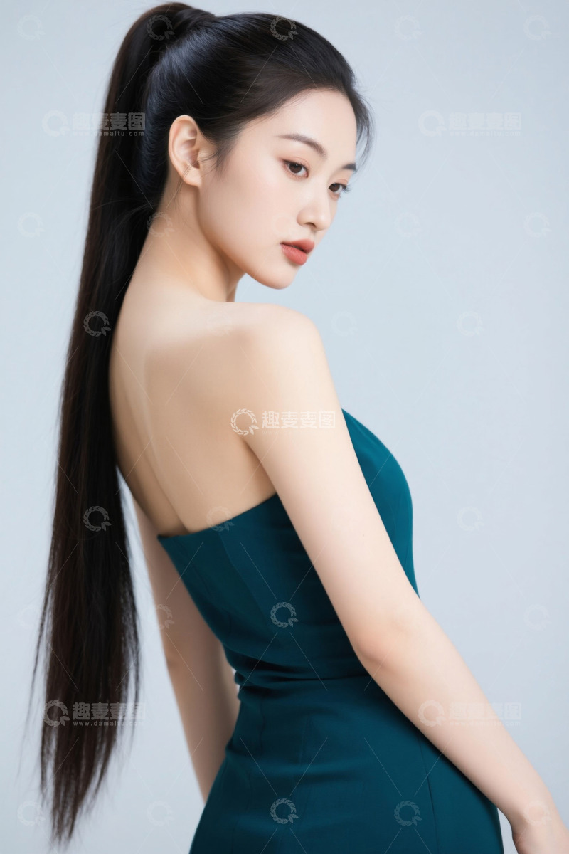 高清大图下载【趣麦麦图】优雅女子侧身回眸长发飘逸