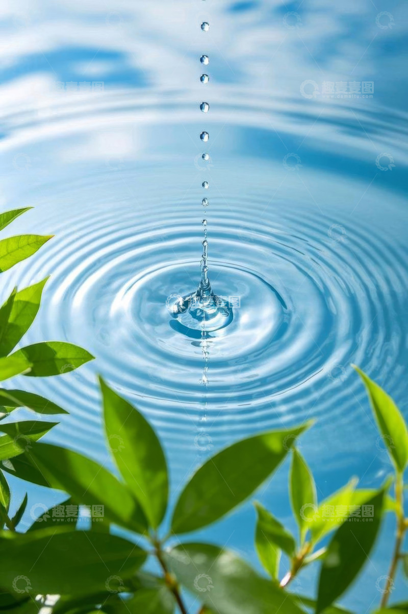 高清大图下载【趣麦麦图】水滴落入水面泛起涟漪景象