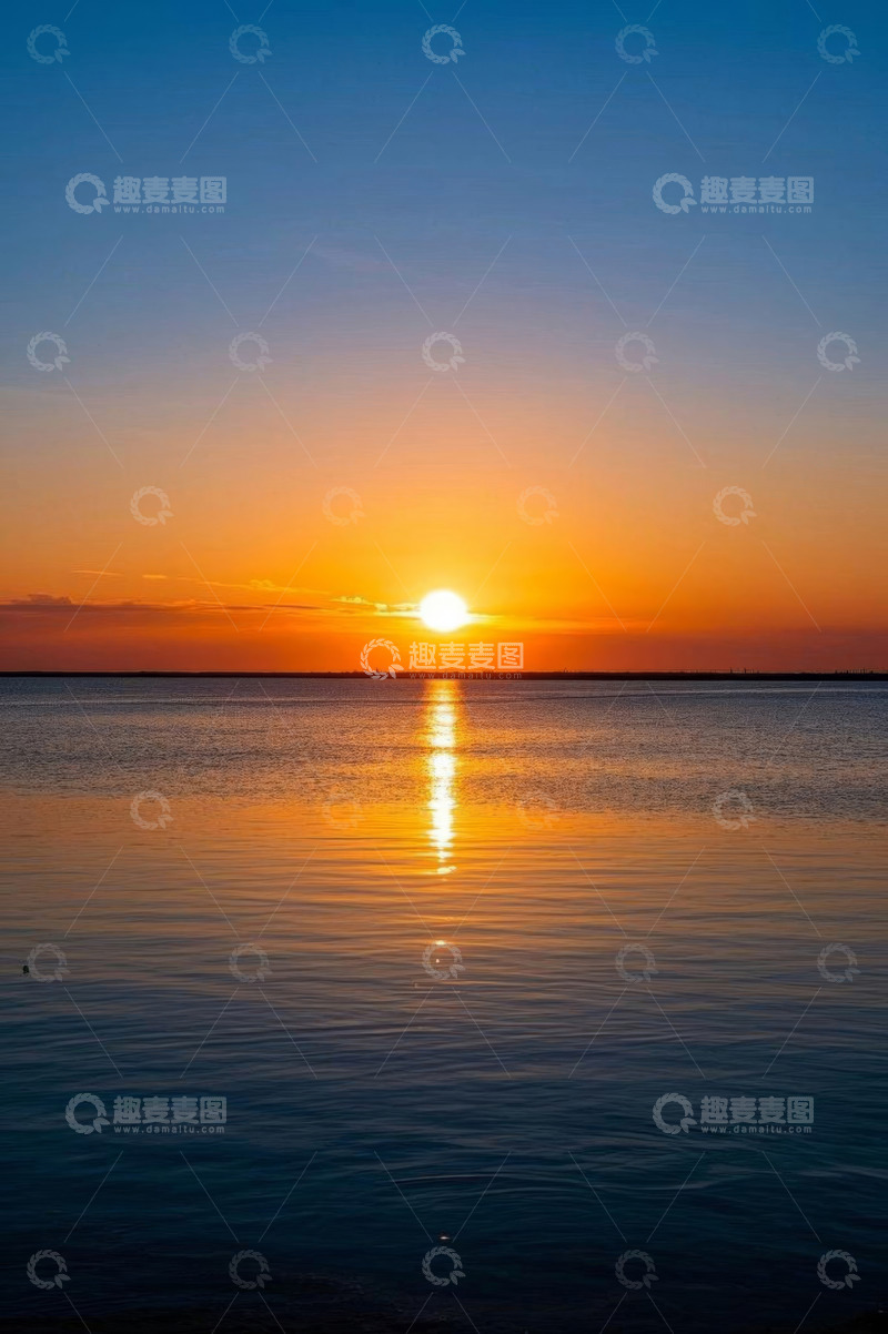高清大图下载【趣麦麦图】海上日落美景
