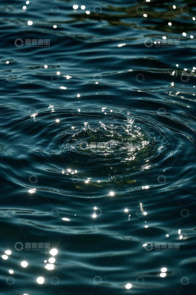 高清大图下载【趣麦麦图】水面水滴涟漪特写