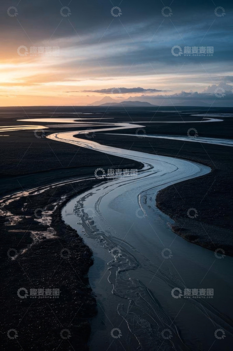 高清大图下载【趣麦麦图】河流蜿蜒的自然风光航拍