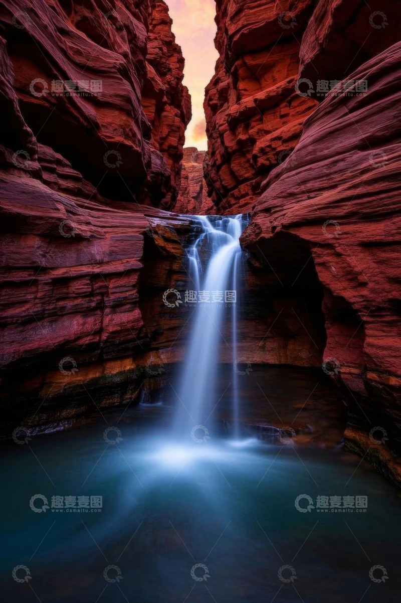 高清大图下载【趣麦麦图】峡谷间的瀑布自然风光