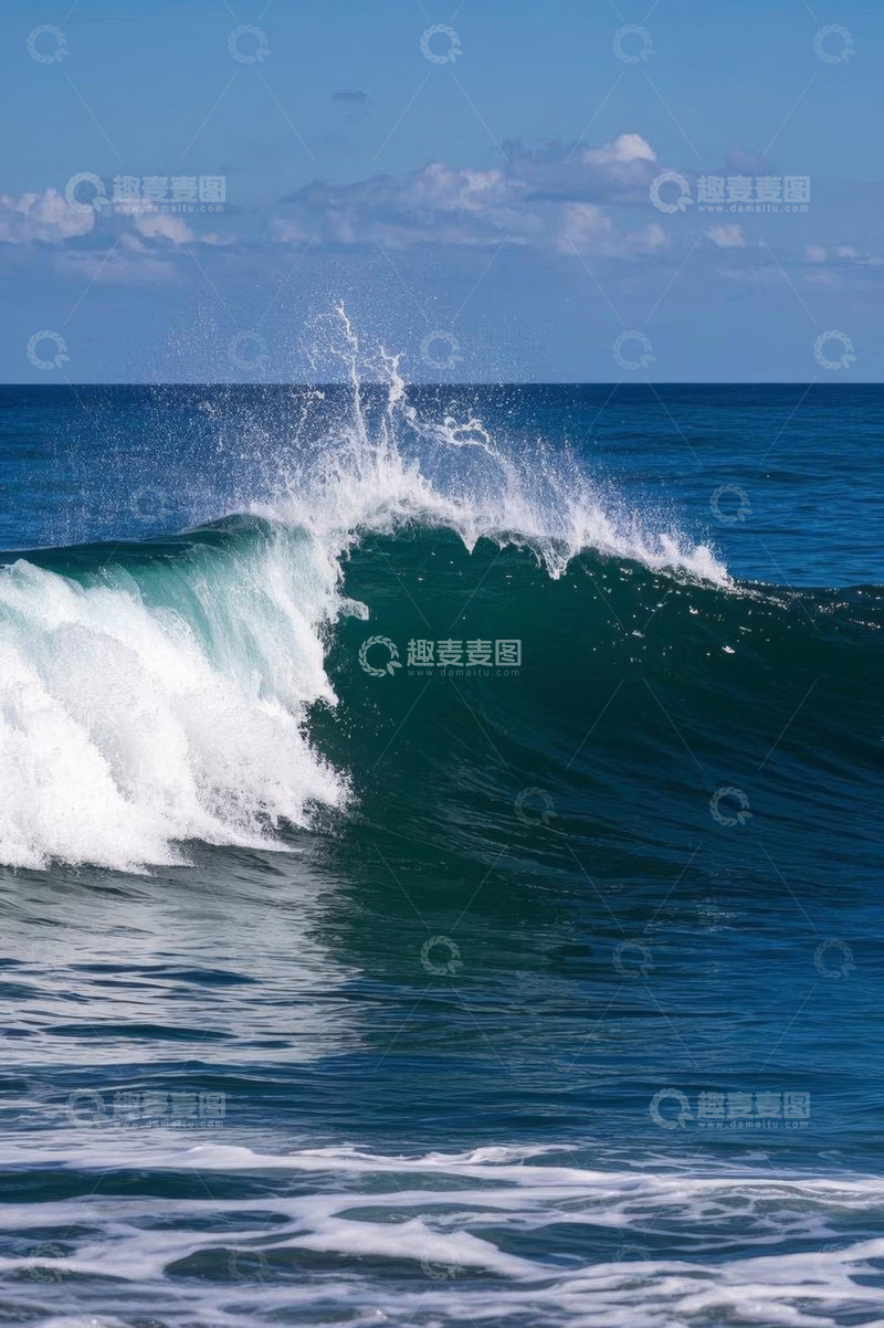 高清大图下载【趣麦麦图】海洋中翻涌的浪花景象