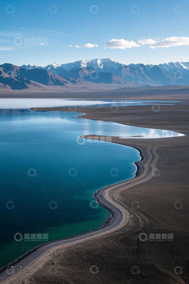 高清大图下载【趣麦麦图】高山湖泊自然风光全景