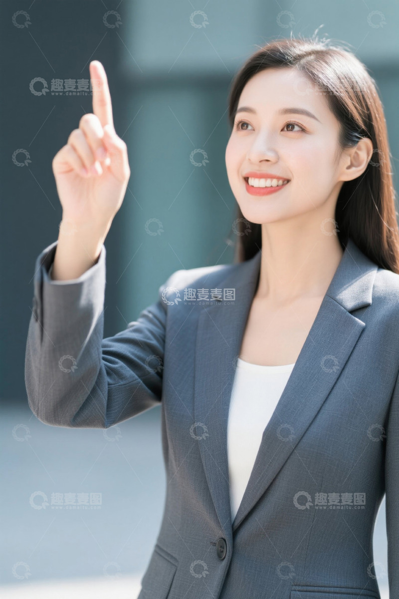 高清大图下载【趣麦麦图】职场女性自信指点方向