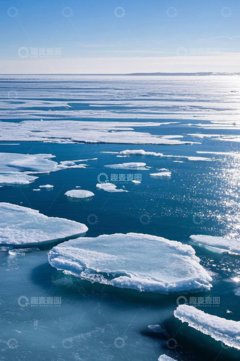 高清大图下载【趣麦麦图】海面上漂浮的冰块