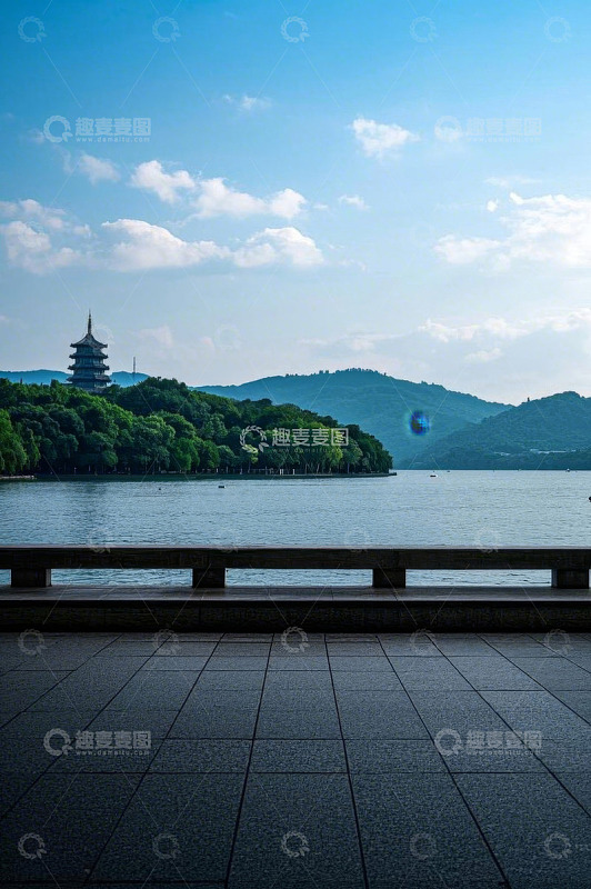 杭州西湖雷峰塔湖景风光