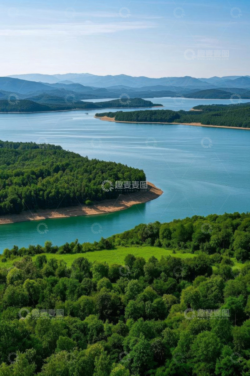 高清大图下载【趣麦麦图】湖泊森林自然风光全景