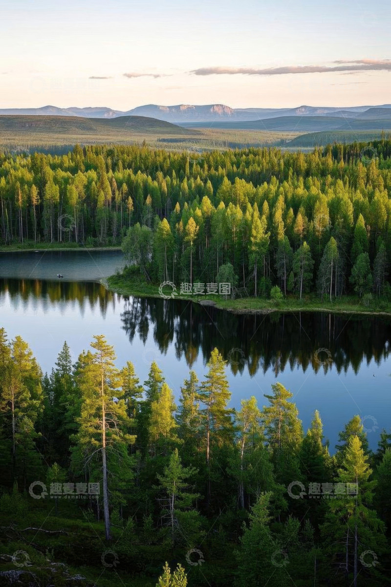 高清大图下载【趣麦麦图】森林湖泊自然风光全景
