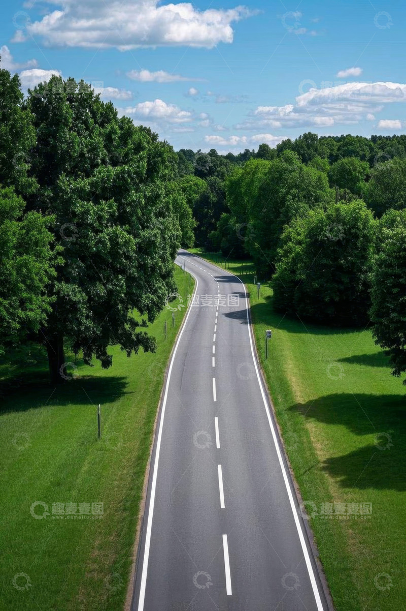 高清大图下载【趣麦麦图】林间公路鸟瞰全景