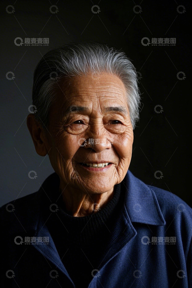 高清大图下载【趣麦麦图】慈祥老人微笑肖像摄影
