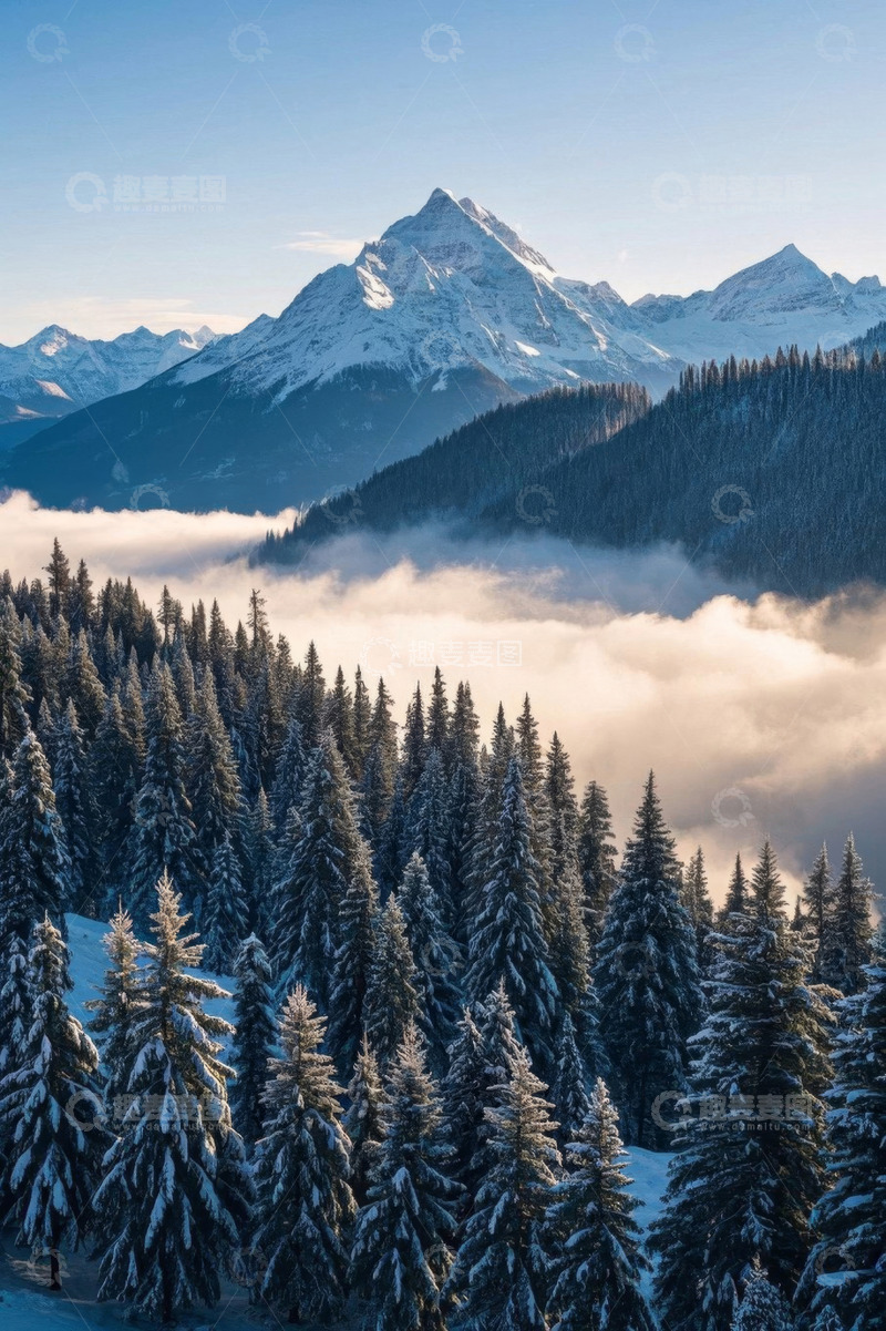 高清大图下载【趣麦麦图】雪覆山林与远山的自然风光