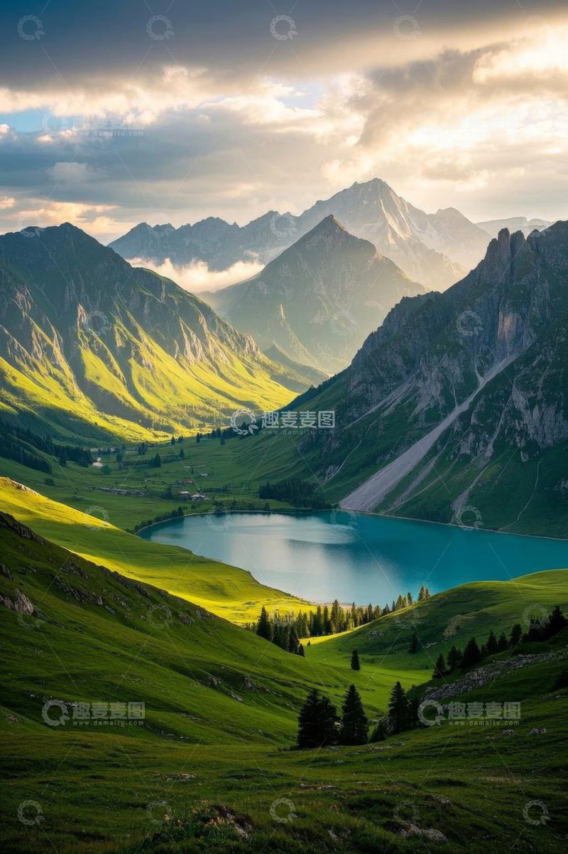 高清大图下载【趣麦麦图】山间湖泊自然风光全景