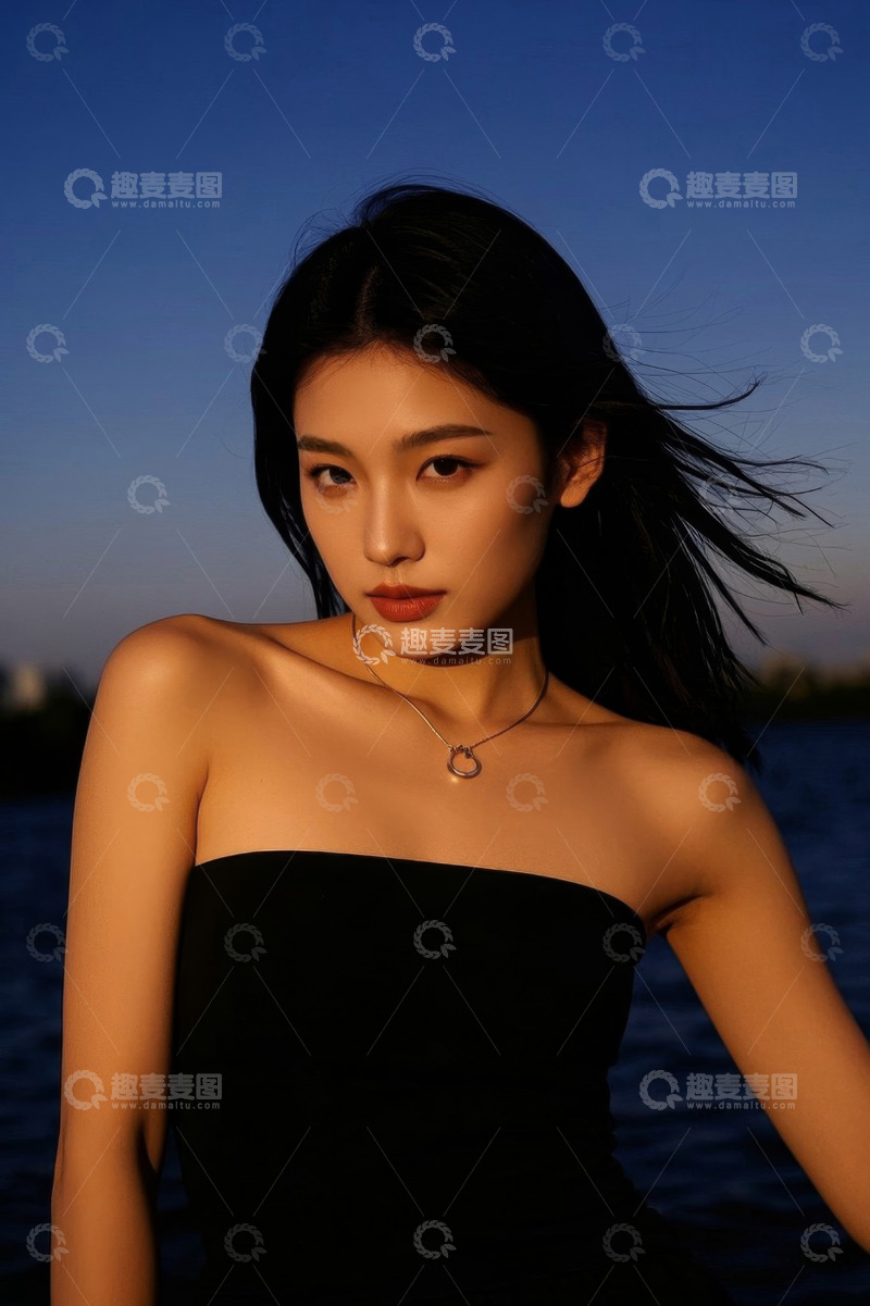 高清大图下载【趣麦麦图】"夕阳下美丽的女孩