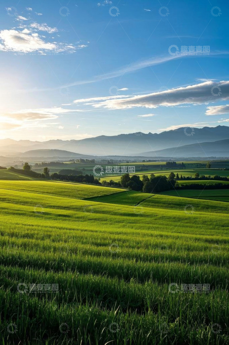 高清大图下载【趣麦麦图】田园风光绿色田野与远山