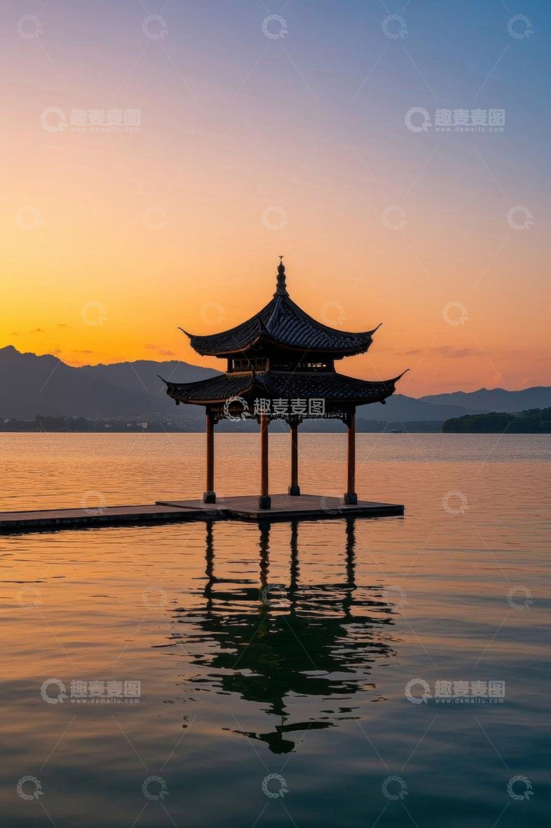 高清大图下载【趣麦麦图】西湖畔落日下的古亭景观