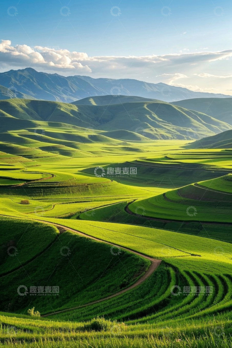 高清大图下载【趣麦麦图】绿色山丘田园自然风光