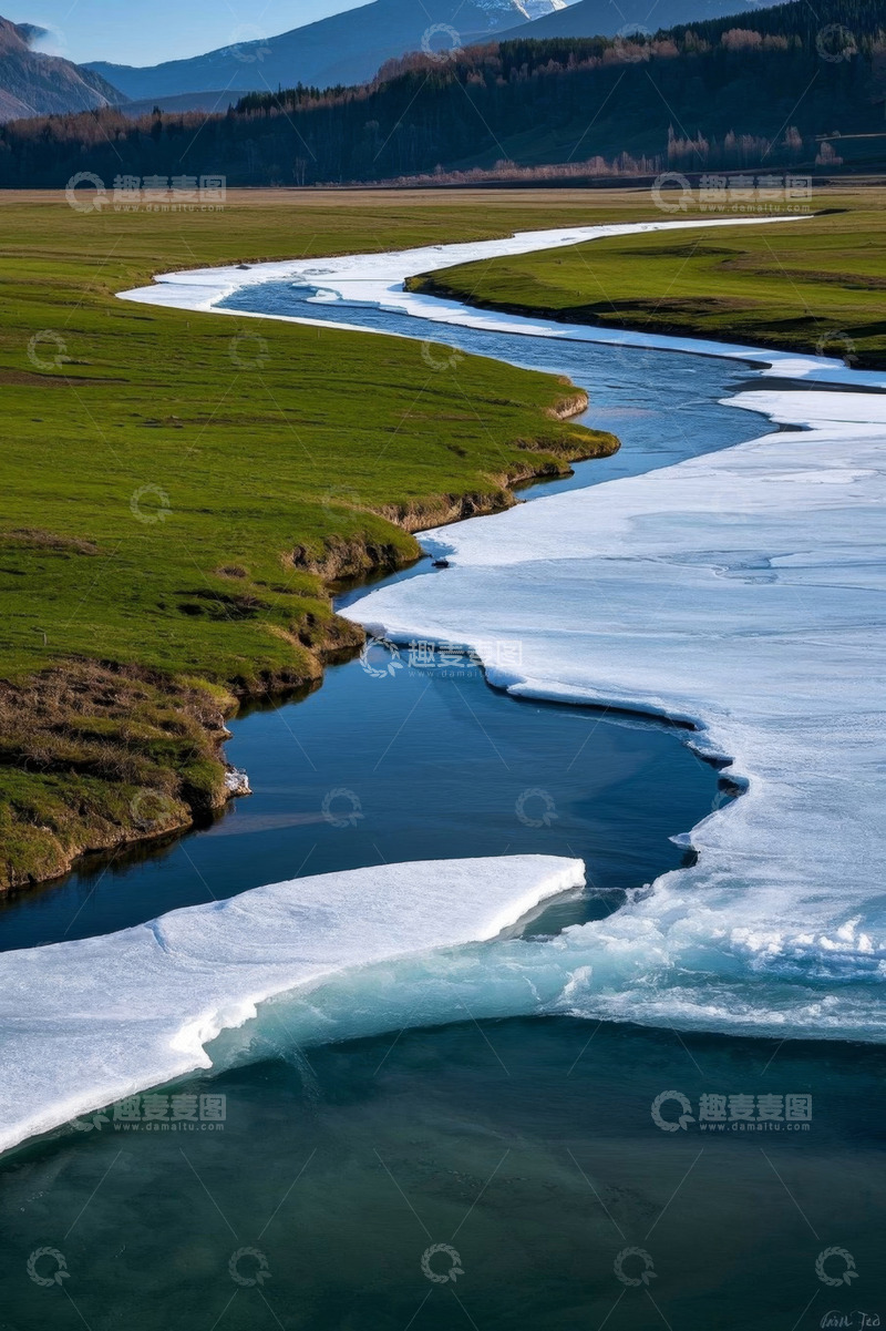 高清大图下载【趣麦麦图】蜿蜒河流穿过草原与冰雪景观
