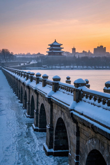 雪后古桥与远处楼阁景观