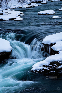 冬日溪流雪景自然景观