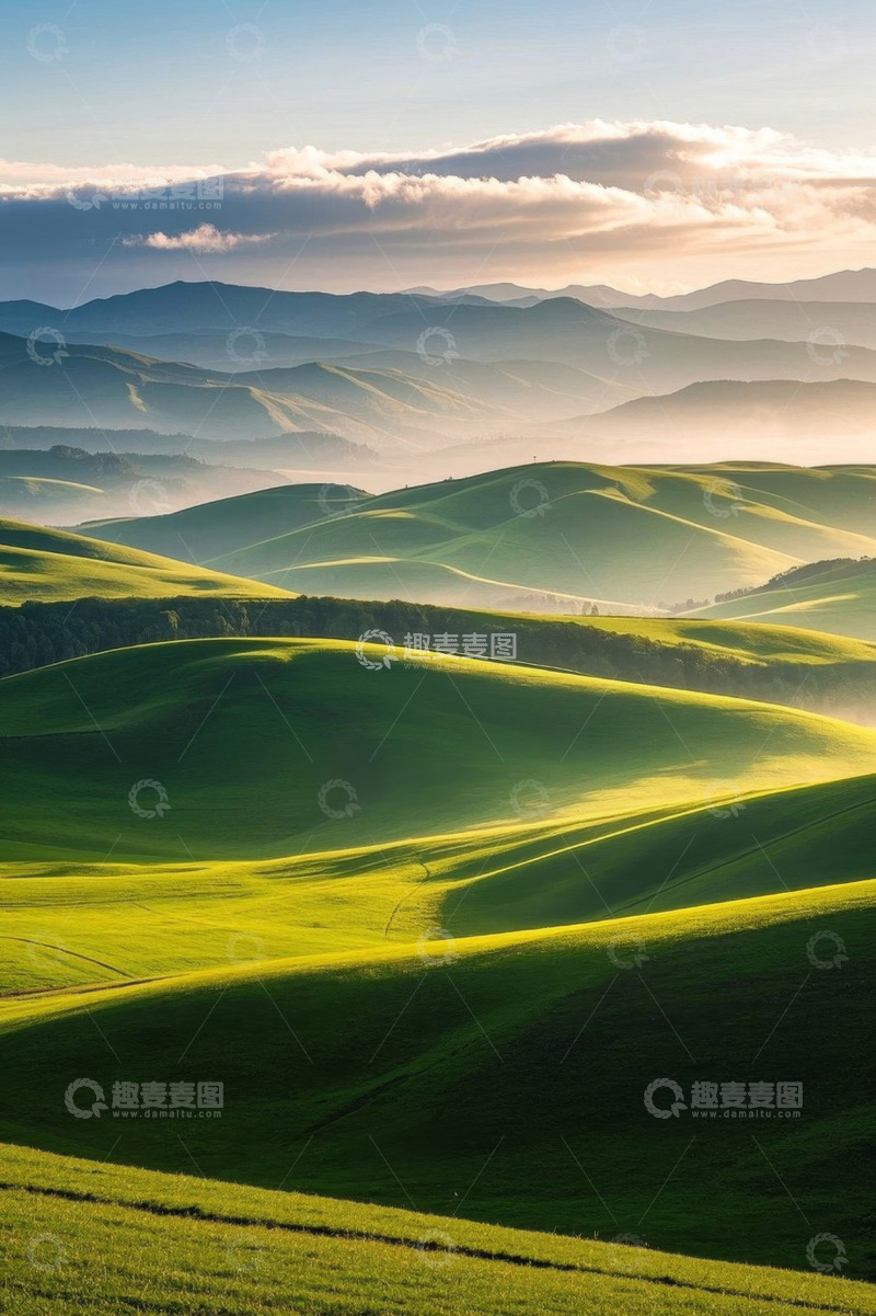 高清大图下载【趣麦麦图】清晨绿色山丘自然风光
