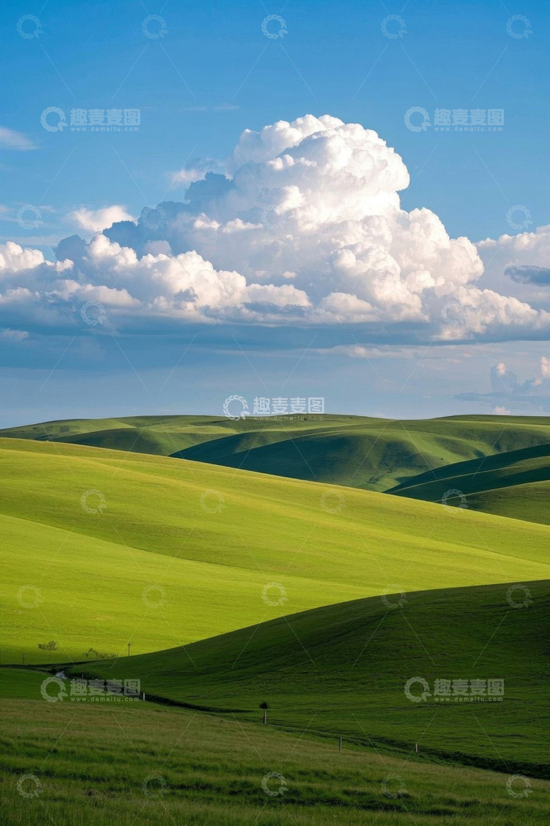 高清大图下载【趣麦麦图】广袤草原上的蓝天白云美景