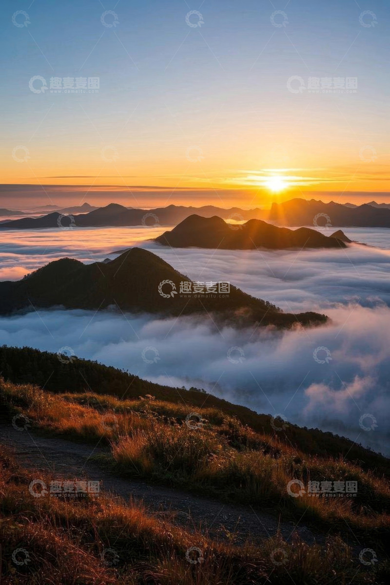 高清大图下载【趣麦麦图】山峦云海日出景象
