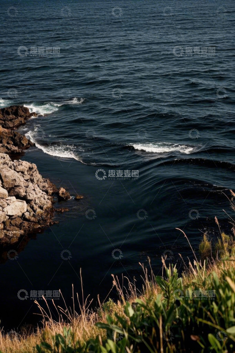 高清大图下载【趣麦麦图】海岸边海浪拍打岩石景象