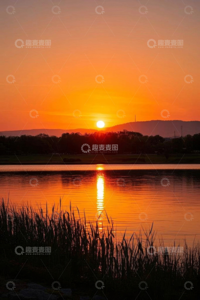 高清大图下载【趣麦麦图】湖畔日落自然风光