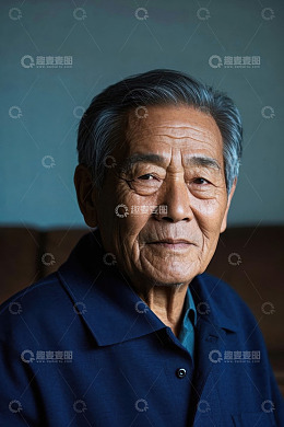 一位年迈的亚洲男士肖像