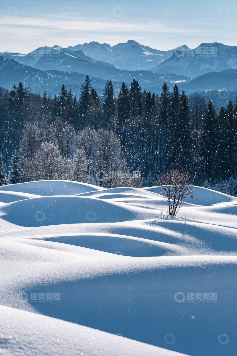 高清大图下载【趣麦麦图】雪覆山林与远山雪景风光