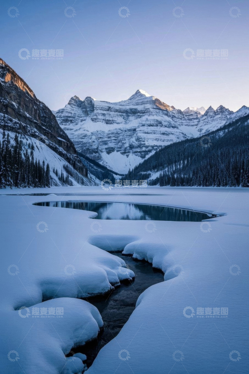 高清大图下载【趣麦麦图】雪山下的冰雪湖泊风光