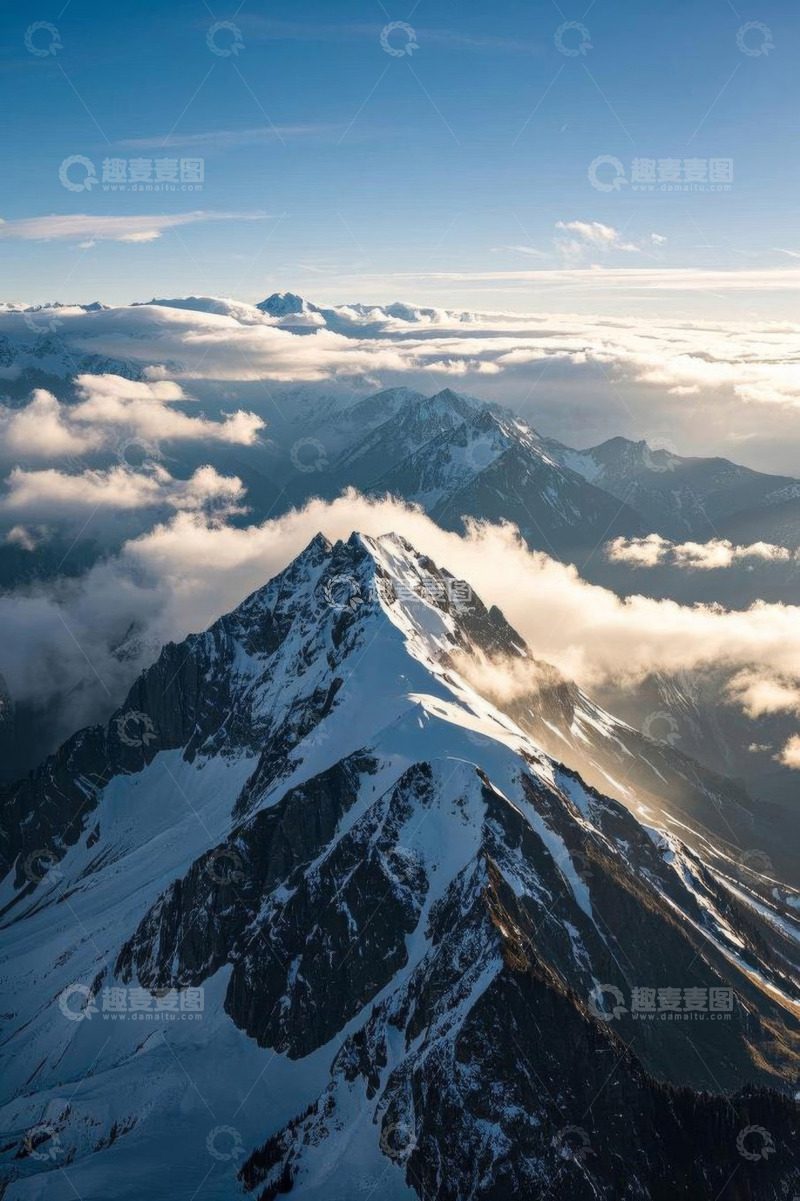 高清大图下载【趣麦麦图】雪山云海自然风光俯瞰