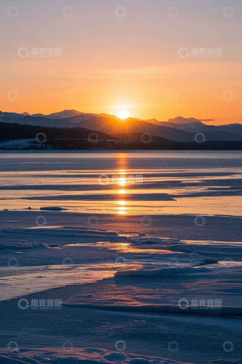 高清大图下载【趣麦麦图】冰面湖畔日出自然风光
