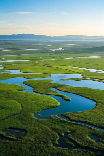 草原河流航拍全景