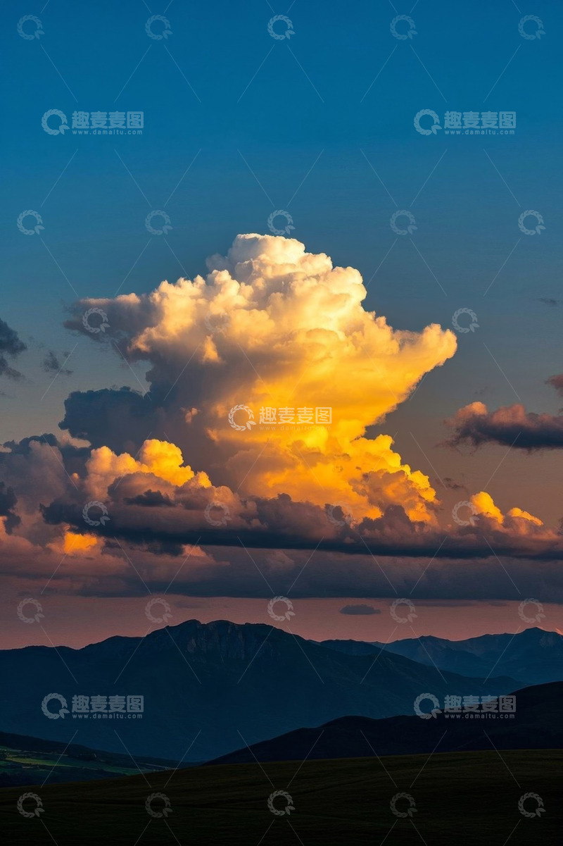 高清大图下载【趣麦麦图】山间壮丽云彩景观