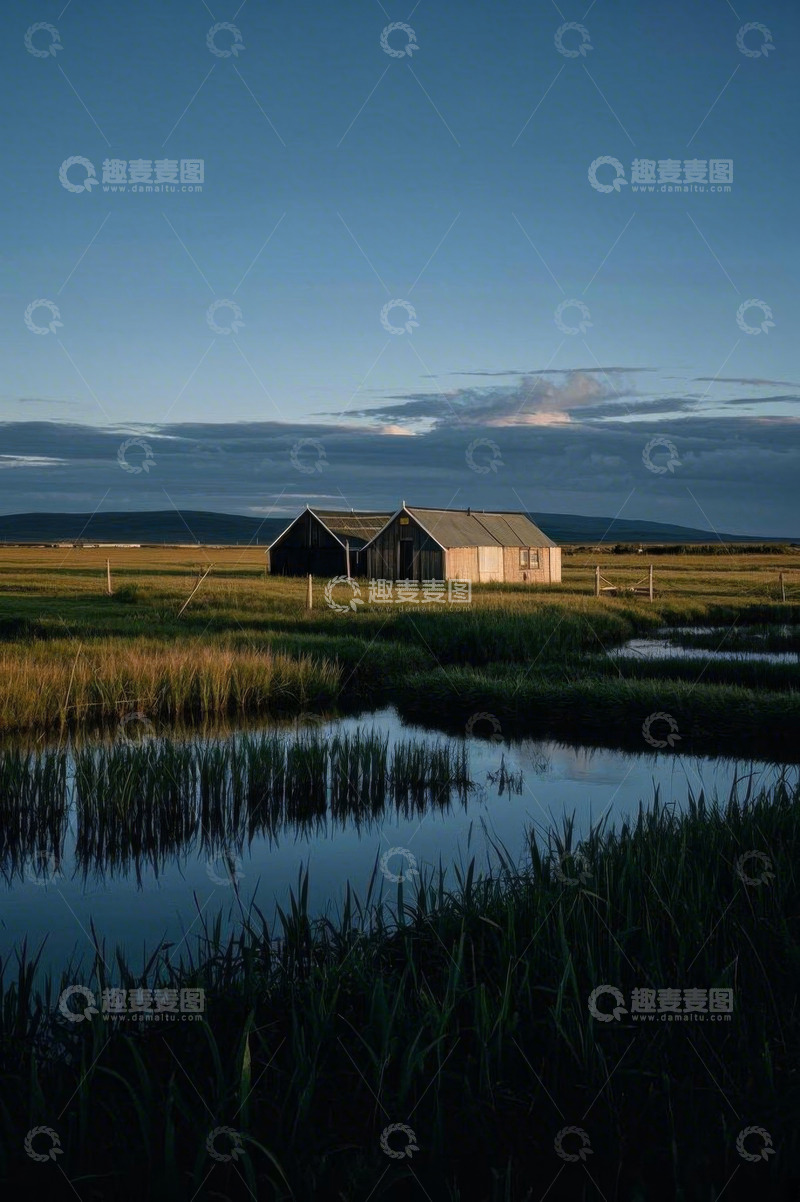 高清大图下载【趣麦麦图】草原水边小屋风景