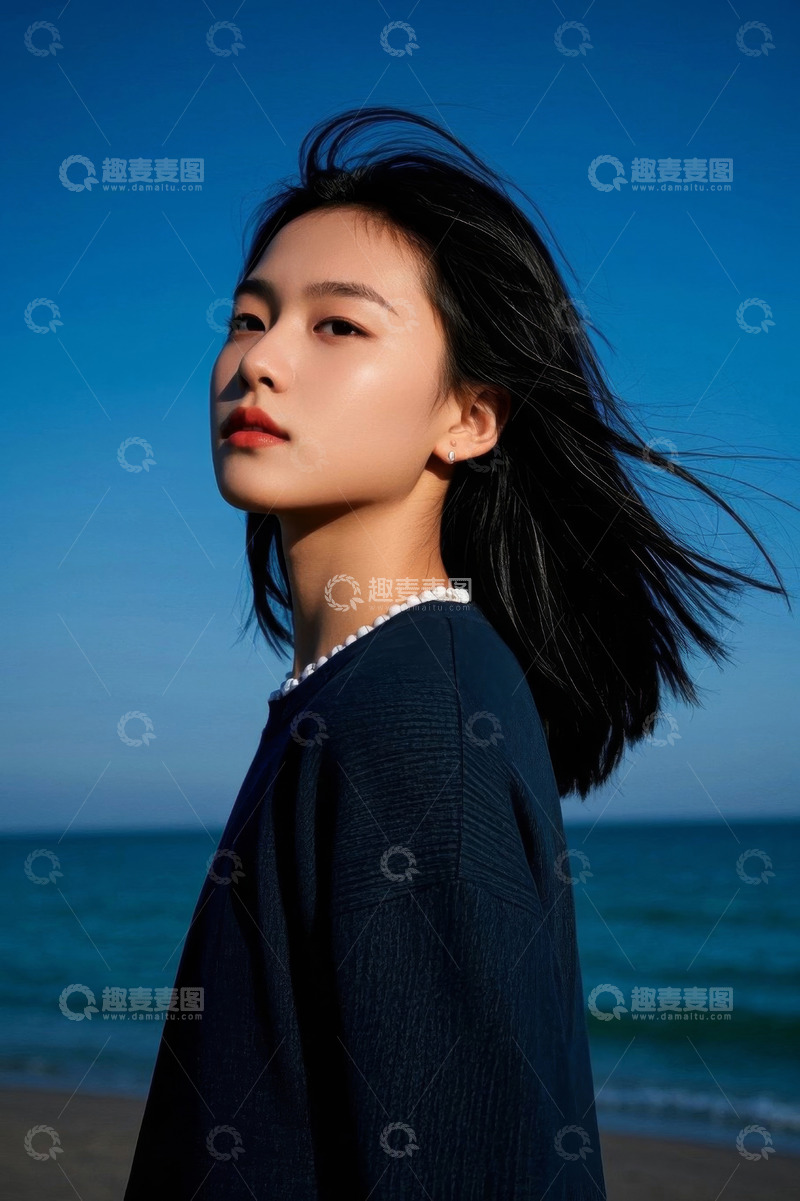 高清大图下载【趣麦麦图】海边女孩侧颜写真阳光明媚