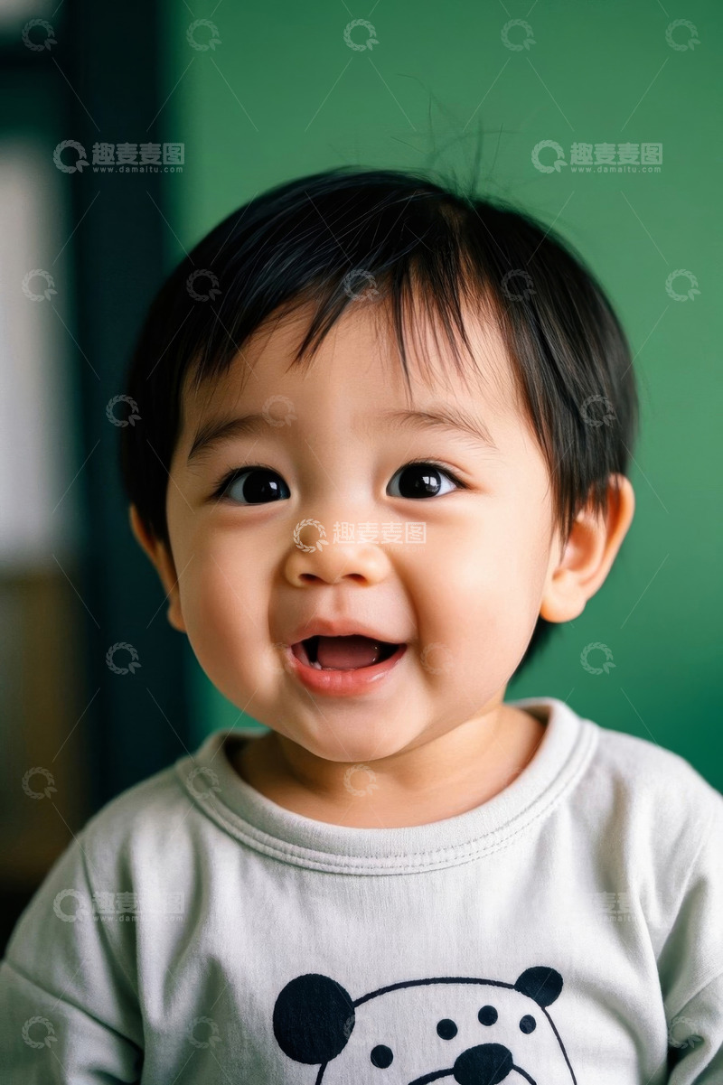 高清大图下载【趣麦麦图】可爱宝宝甜美笑容写真