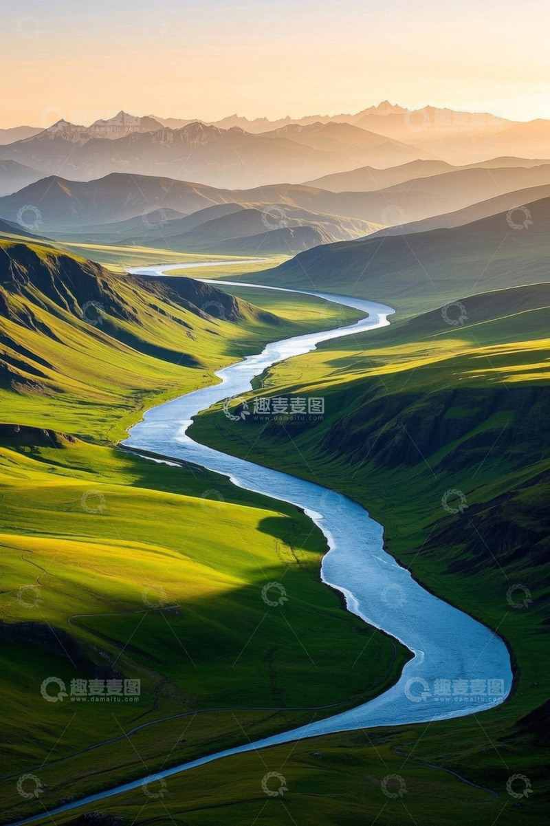 高清大图下载【趣麦麦图】山间蜿蜒河流自然风光