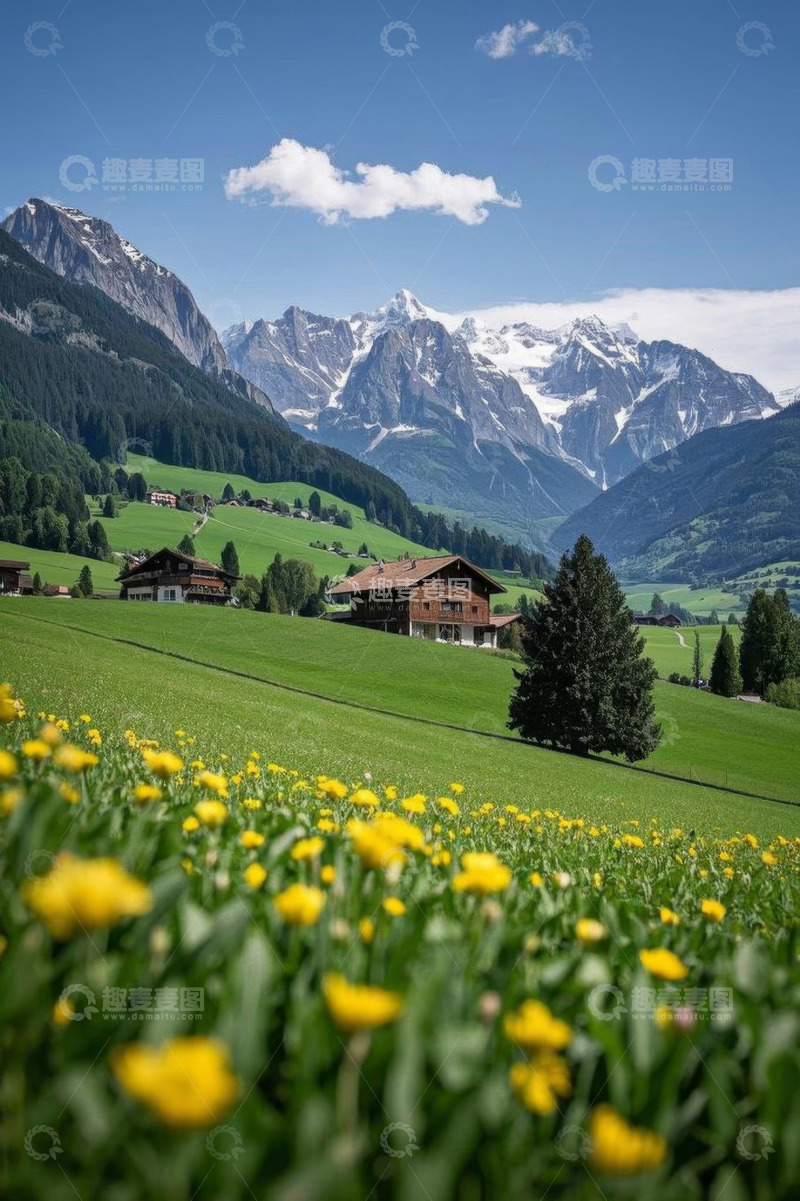 高清大图下载【趣麦麦图】阿尔卑斯山脚下的田园风光