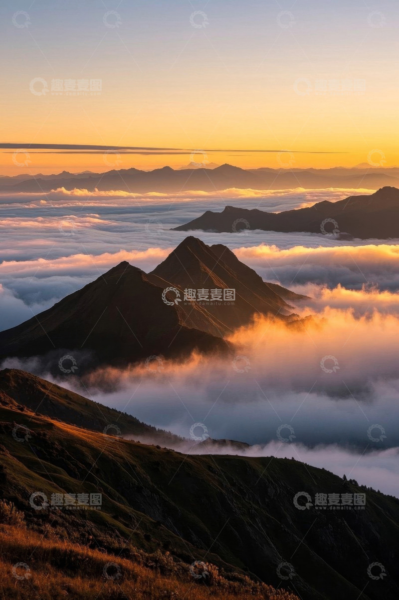 高清大图下载【趣麦麦图】山间云海日出景观