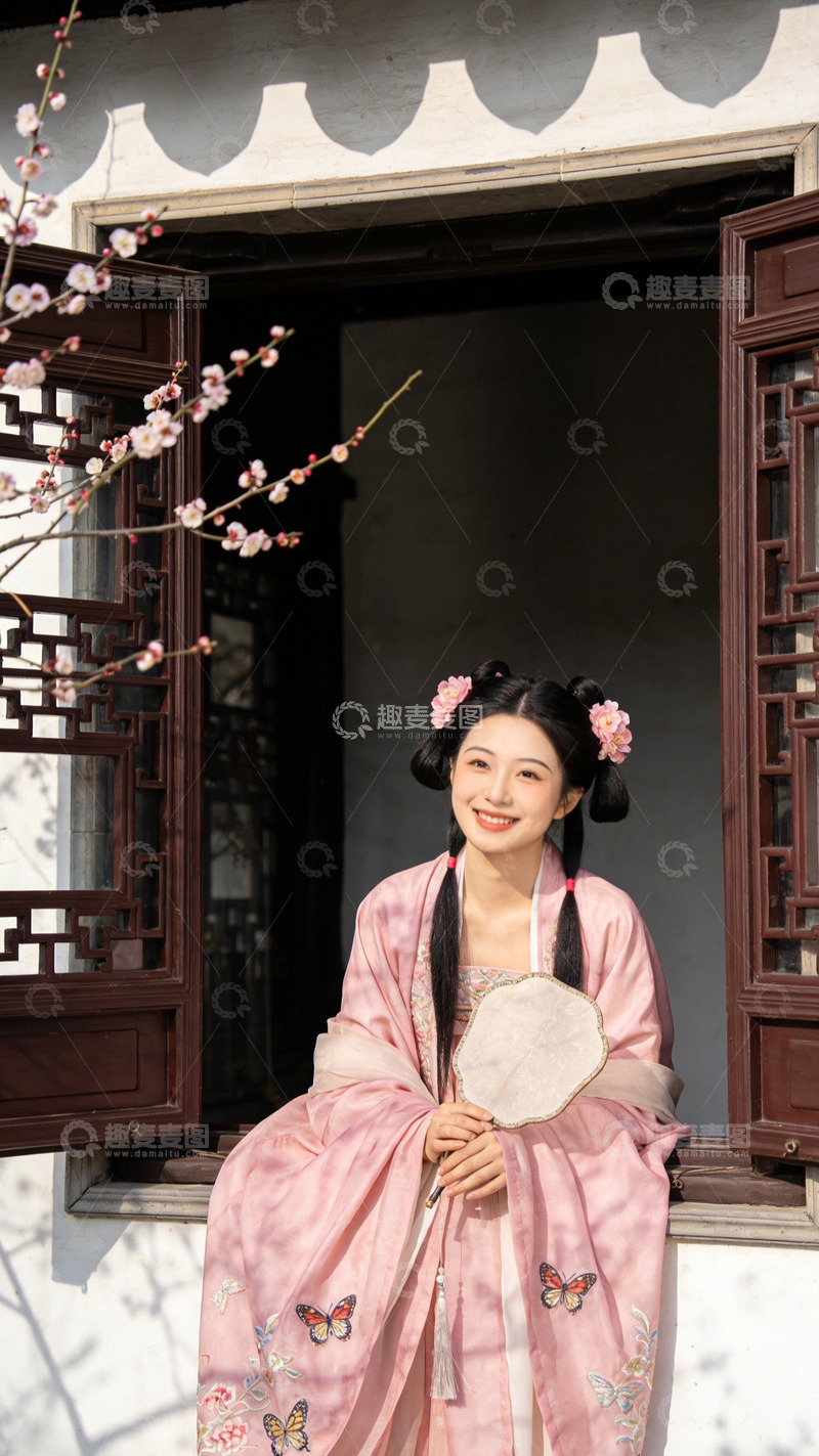 高清大图下载【趣麦麦图】古风汉服美女梅花窗前写真